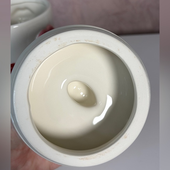 Ceramic Lip Design Storage Jar - Red and Pink - Picture 8 of 9